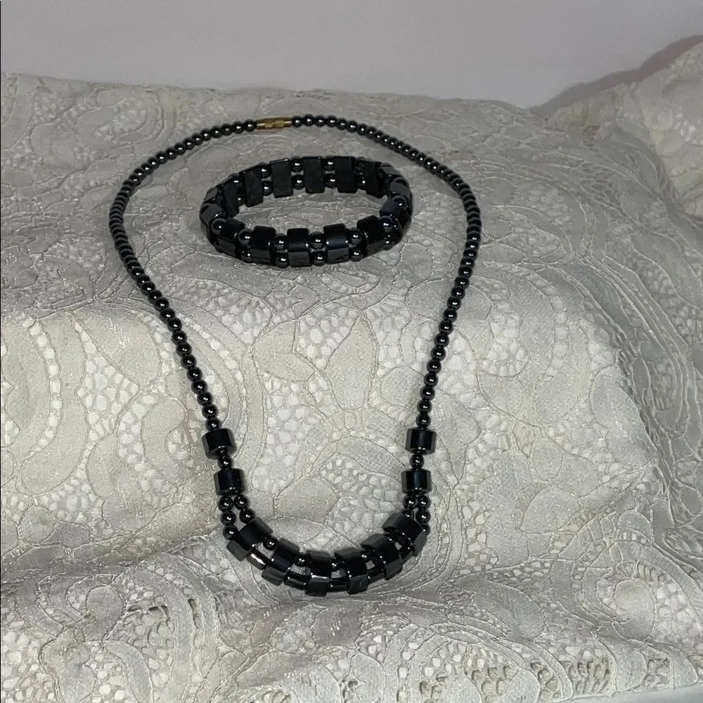 Elegant Hematite Necklace and Bracelet Set